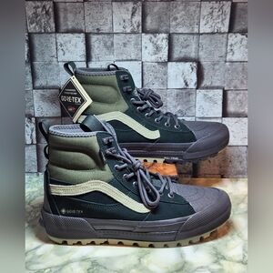 Vans Sk8 Hi MTE 2.0 DX GORE-TEX Waterproof Boots Men's Size 8.5 Women's Size 10